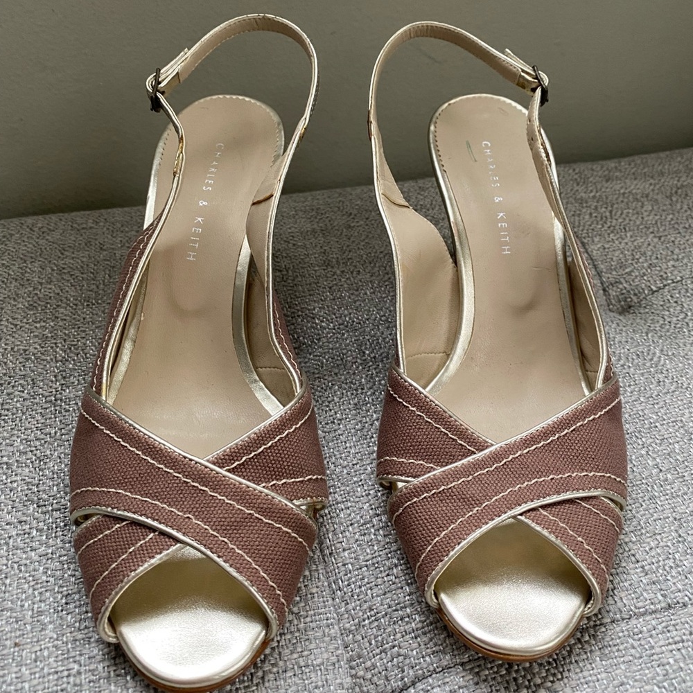 New Charles & Keith women size 38